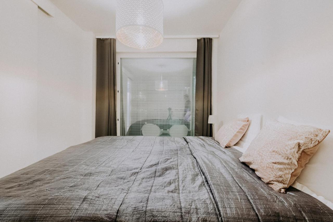 Apartment, Sleepwell, Tyynimeri With Private Parking And Optional Private Sauna Helsinki Exterior photo